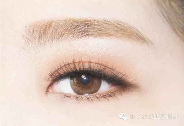 全世界都在改眉形——‘霧妝眉’火了！