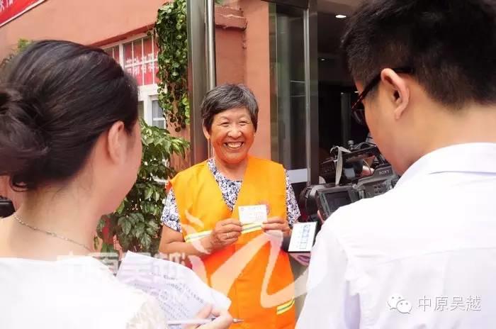 吳越學(xué)?！皭?ài)心發(fā)廊”啟動(dòng)儀式