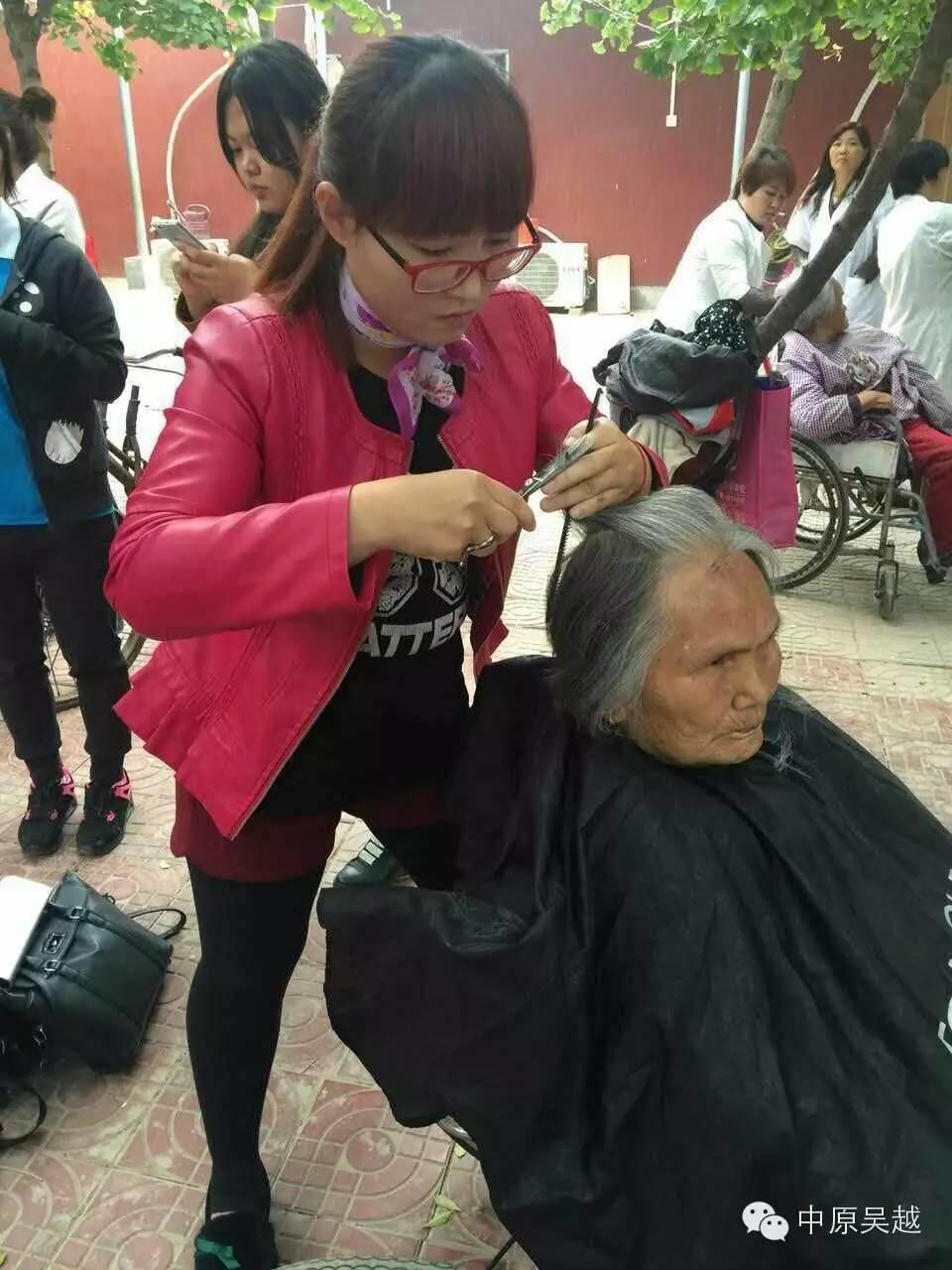 九九重陽節(jié)，吳越志愿者在行動！
