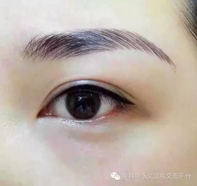 美瞳線掉痂，我扣了一下，結(jié)果不上色了！