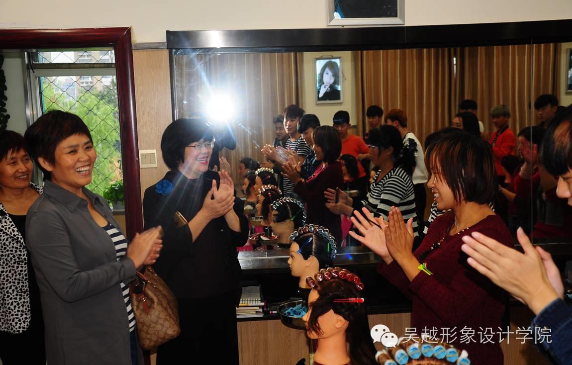 華龍區(qū)婦女聯(lián)合會(huì)主席一行來校調(diào)研