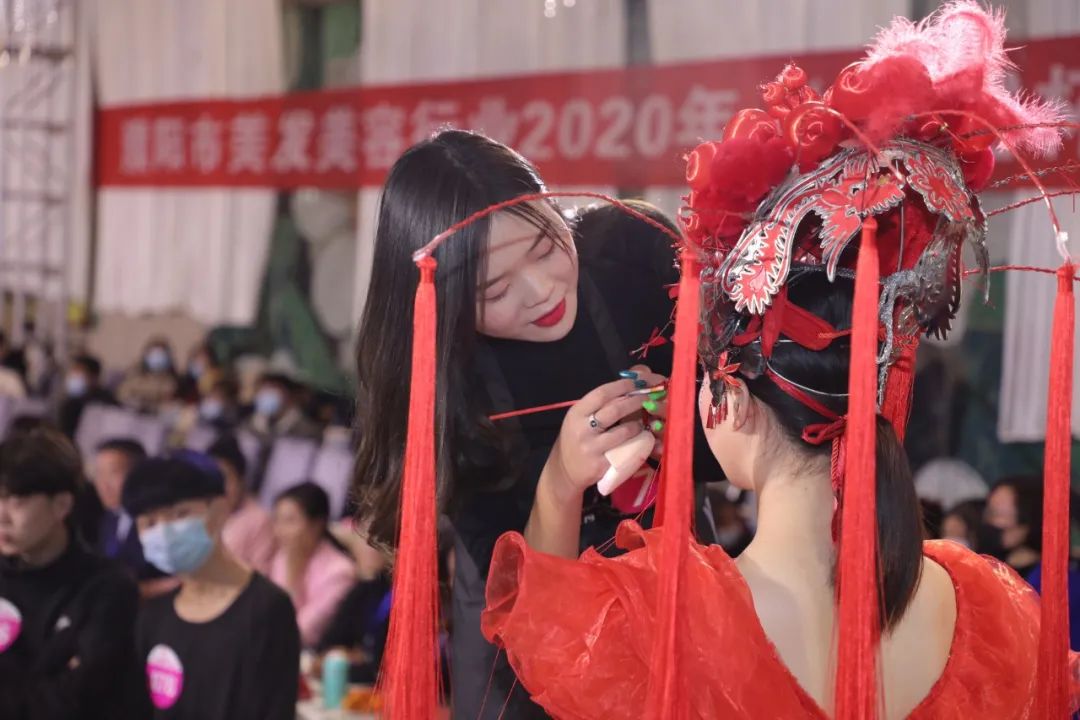 祝賀 | 濮陽(yáng)市美容美發(fā)行業(yè)2020年“吳越杯”職工技能大賽圓滿閉幕！